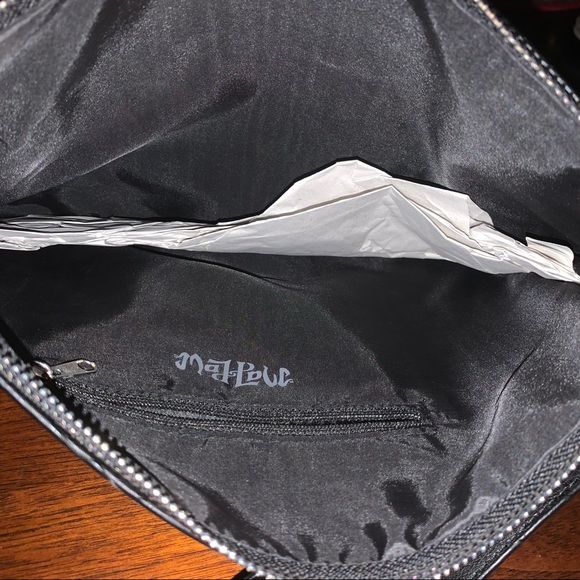 Holiday Wristlet silver sequence w/ red “Ho ho ho” adorable NWT - Picture 9 of 12